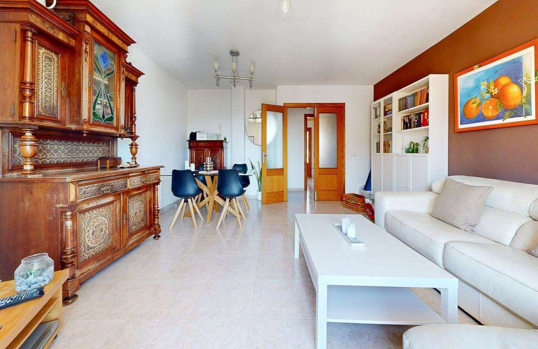 Bright apartment in Campanet offering terraces, parking and views